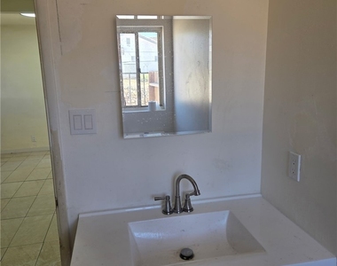 13475 Cuyamaca - Photo Thumbnail 6