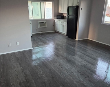 2665 Rosedale - Photo Thumbnail 5