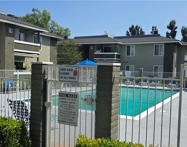 10601 Diana Avenue - Photo Thumbnail 5