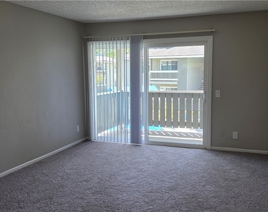 10601 Diana Avenue - Photo Thumbnail 2