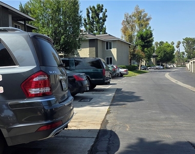 10601 Diana Avenue - Photo Thumbnail 14