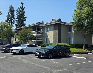 10601 Diana Avenue - Photo Thumbnail 13