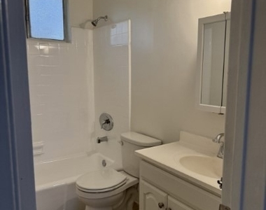 3330 Chapman Street - Photo Thumbnail 6