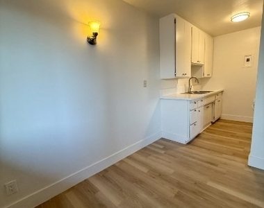 3330 Chapman Street - Photo Thumbnail 1
