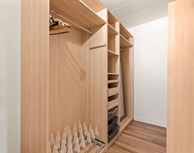 4950 Marmol Drive - Photo Thumbnail 22