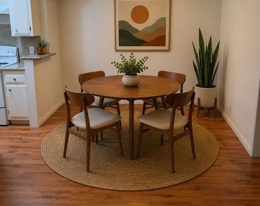 1138 11th Street - Photo Thumbnail 2