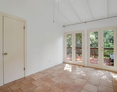 21652 Encina Road - Photo Thumbnail 12