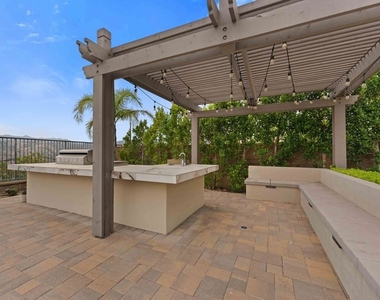 11925 N Ricasoli Way - Photo Thumbnail 37