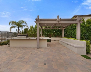 11925 N Ricasoli Way - Photo Thumbnail 38