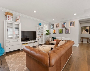 11925 N Ricasoli Way - Photo Thumbnail 30