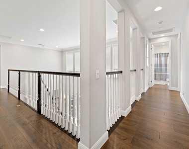 11925 N Ricasoli Way - Photo Thumbnail 28