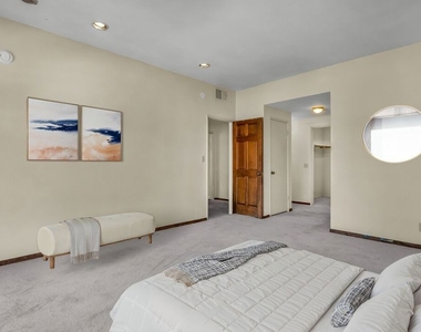 8180 Manitoba Street - Photo Thumbnail 22