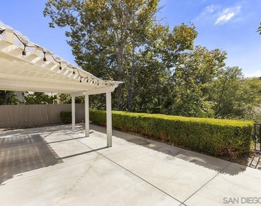 14624 Carmel Ridge Rd - Photo Thumbnail 37