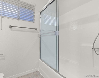 14624 Carmel Ridge Rd - Photo Thumbnail 31