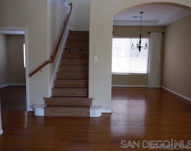 13044 Deer Park Way - Photo Thumbnail 11