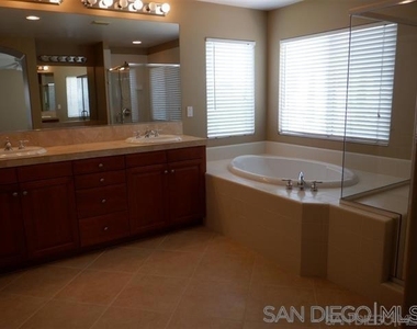 13044 Deer Park Way - Photo Thumbnail 18