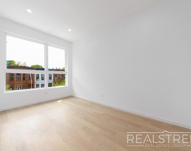1469 Dean St - Photo Thumbnail 2
