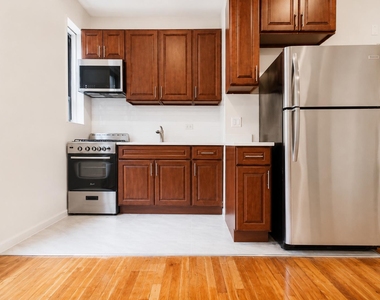 240 West 104th St - Photo Thumbnail 3