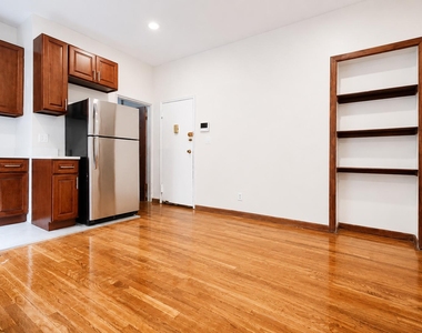 240 West 104th St - Photo Thumbnail 2