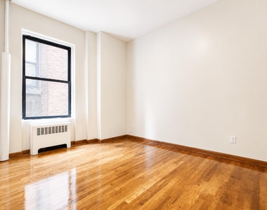 240 West 104th St - Photo Thumbnail 5