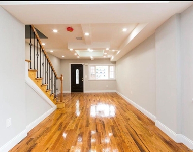 11627 134th Street - Photo Thumbnail 4