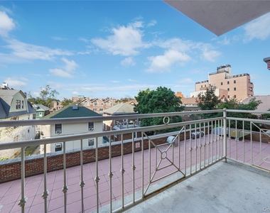 4040 75th Street - Photo Thumbnail 10
