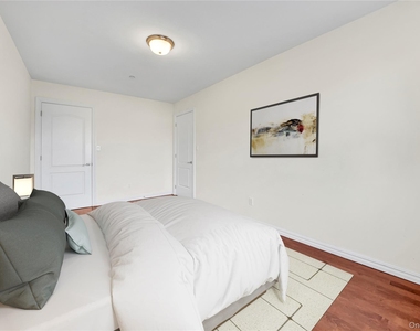 4040 75th Street - Photo Thumbnail 15