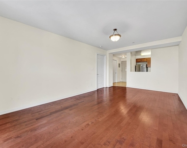 4040 75th Street - Photo Thumbnail 3