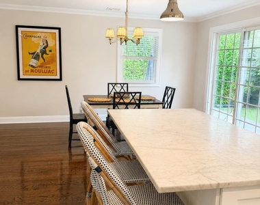 205 Meadbrook Road - Photo Thumbnail 6