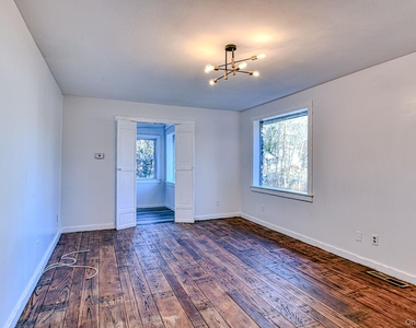 19 Innis Avenue - Photo Thumbnail 3