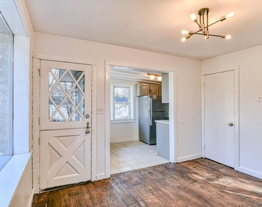 19 Innis Avenue - Photo Thumbnail 9