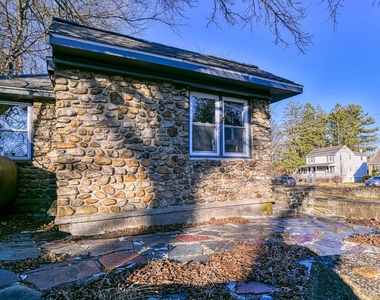 19 Innis Avenue - Photo Thumbnail 22
