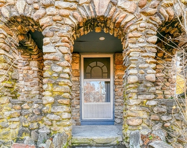 19 Innis Avenue - Photo Thumbnail 16