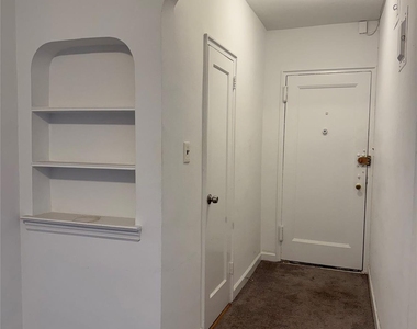 9941 64th Avenue - Photo Thumbnail 4