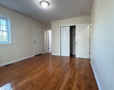 19710 Foothill Avenue - Photo Thumbnail 19