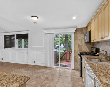 14 Branch Lane - Photo Thumbnail 4