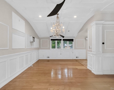 14 Branch Lane - Photo Thumbnail 2