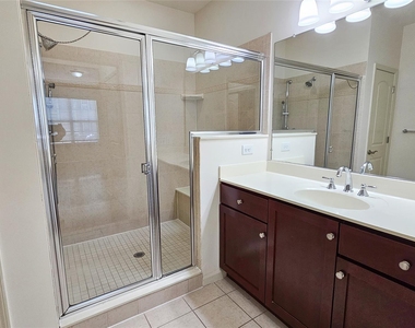 115 Canter Court - Photo Thumbnail 8
