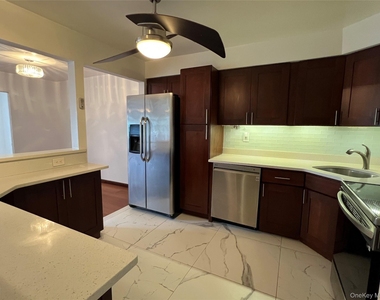 209-14 23rd Avenue - Photo Thumbnail 2
