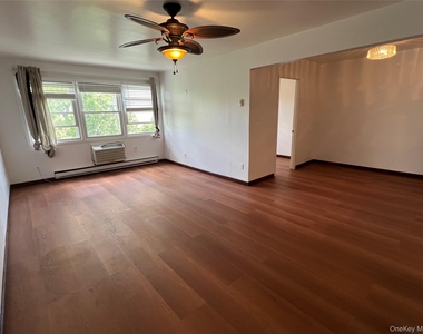 209-14 23rd Avenue - Photo Thumbnail 5
