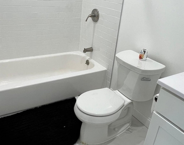 196-28 91st Avenue - Photo Thumbnail 12