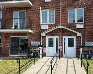 196-28 91st Avenue - Photo Thumbnail 15