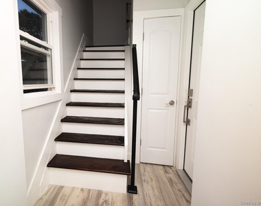 47 Wood Street - Photo Thumbnail 2