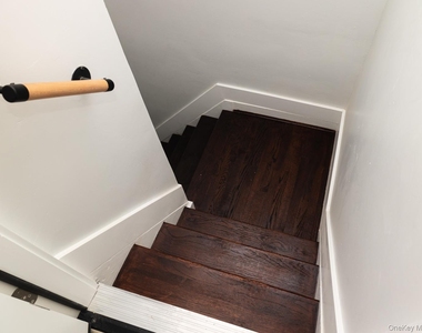 47 Wood Street - Photo Thumbnail 14