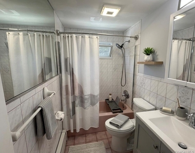 48 Eastover Drive - Photo Thumbnail 4