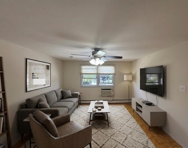 48 Eastover Drive - Photo Thumbnail 2