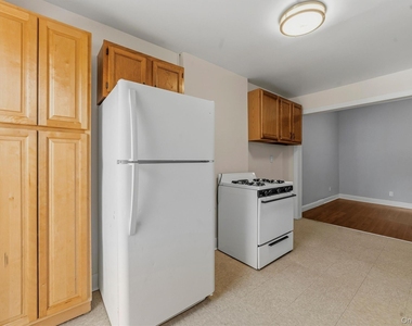 158 Willow Street - Photo Thumbnail 3