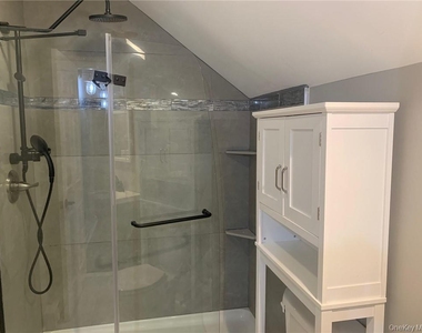 78 Duncan Avenue - Photo Thumbnail 7