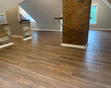 78 Duncan Avenue - Photo Thumbnail 27