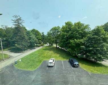 78 Duncan Avenue - Photo Thumbnail 2